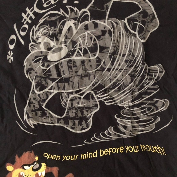 LooneyTunes Tasmania t shirt - Picture 3 of 7